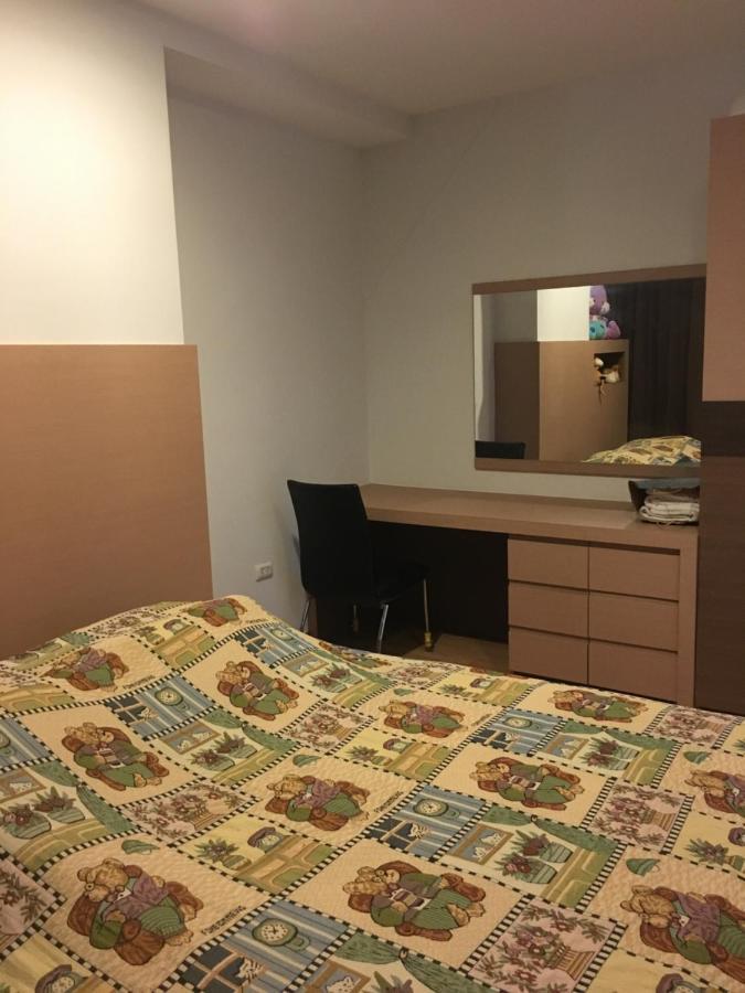The Living Condo Bangsaen Екстериор снимка